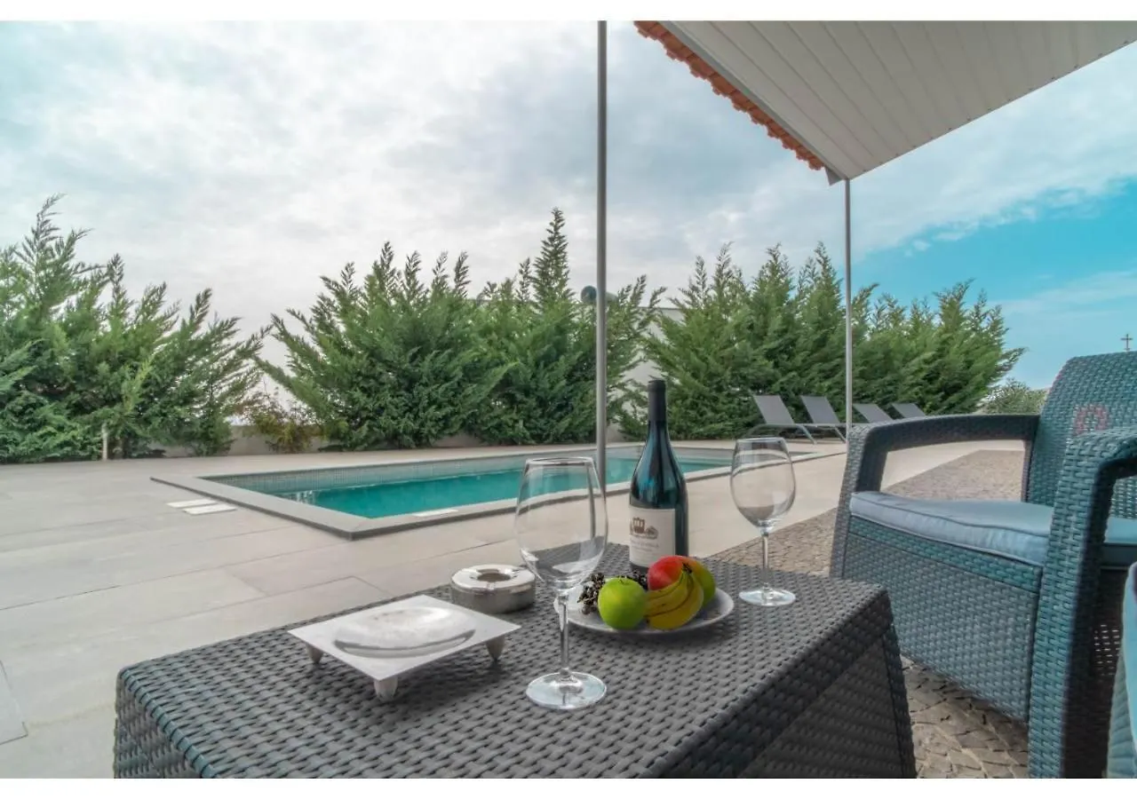 Serenity Villa Estreito Da Calheta Дом отдыха